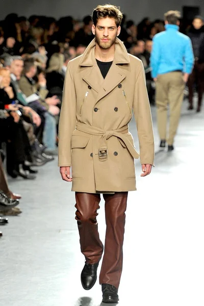 Look 26